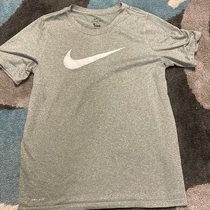 nike tee Dri-fit